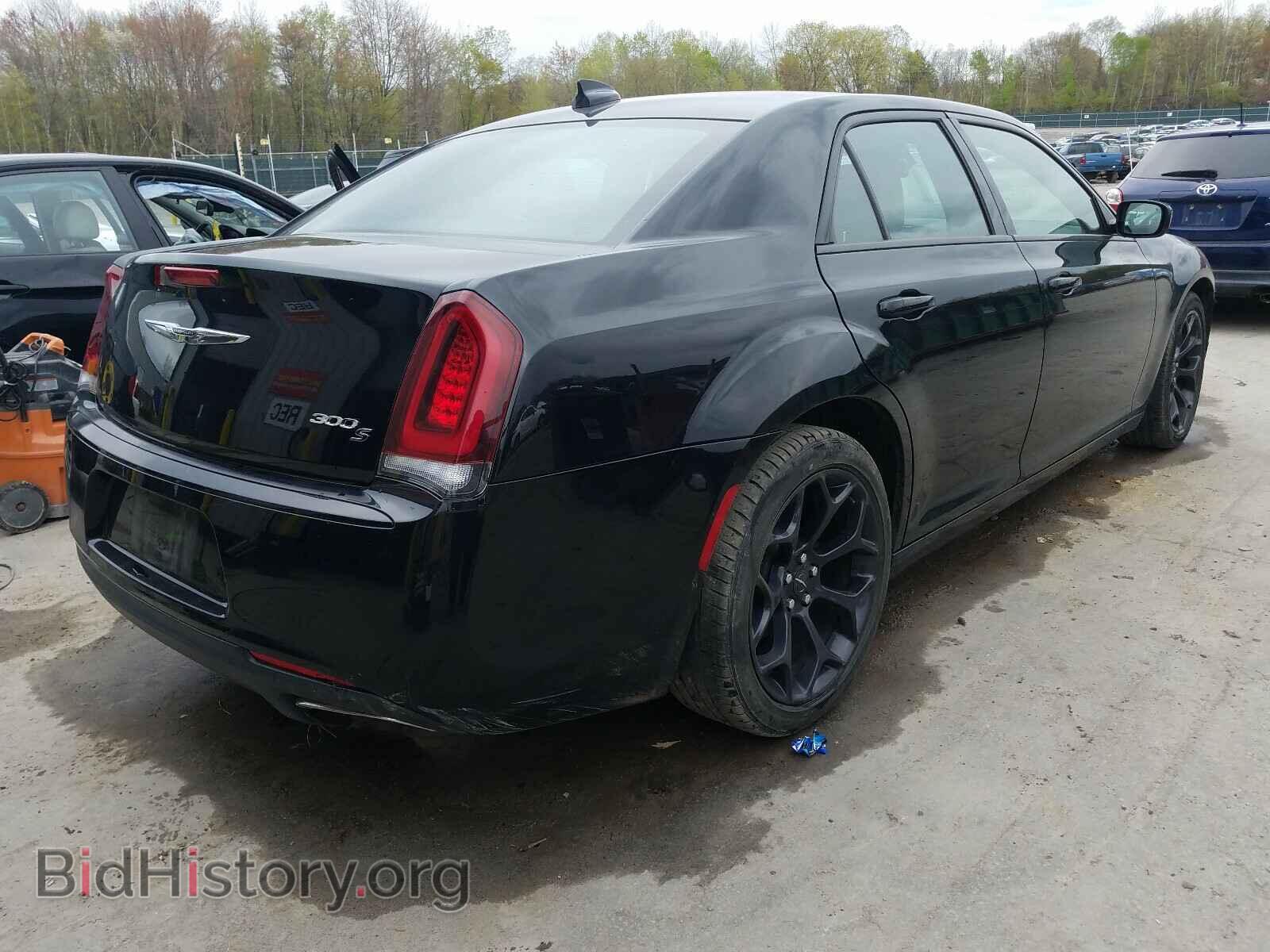 2019 CHRYSLER 300 - VIN: 2C3CCABG8KH628766 - Фото 4