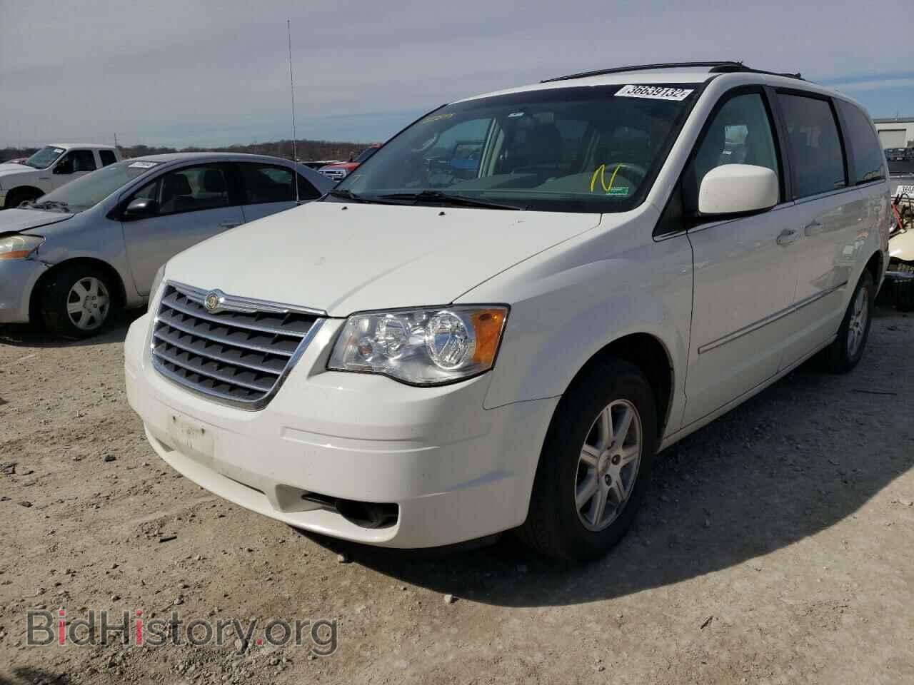 2009 CHRYSLER MINIVAN - VIN: 2A8HR54159R558043 - Photo 2