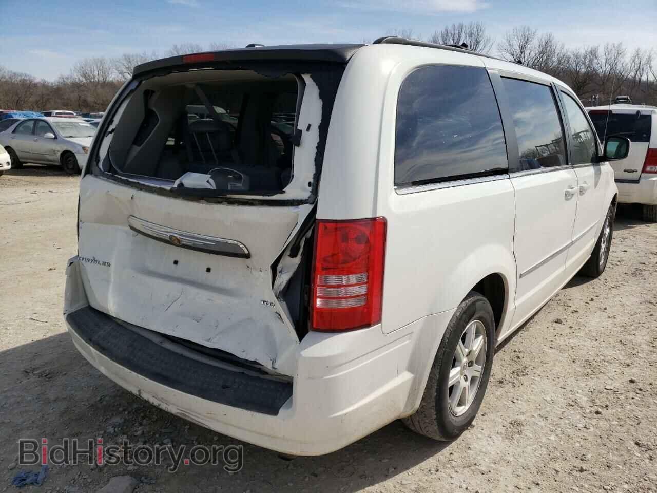 2009 CHRYSLER MINIVAN - VIN: 2A8HR54159R558043 - Photo 4