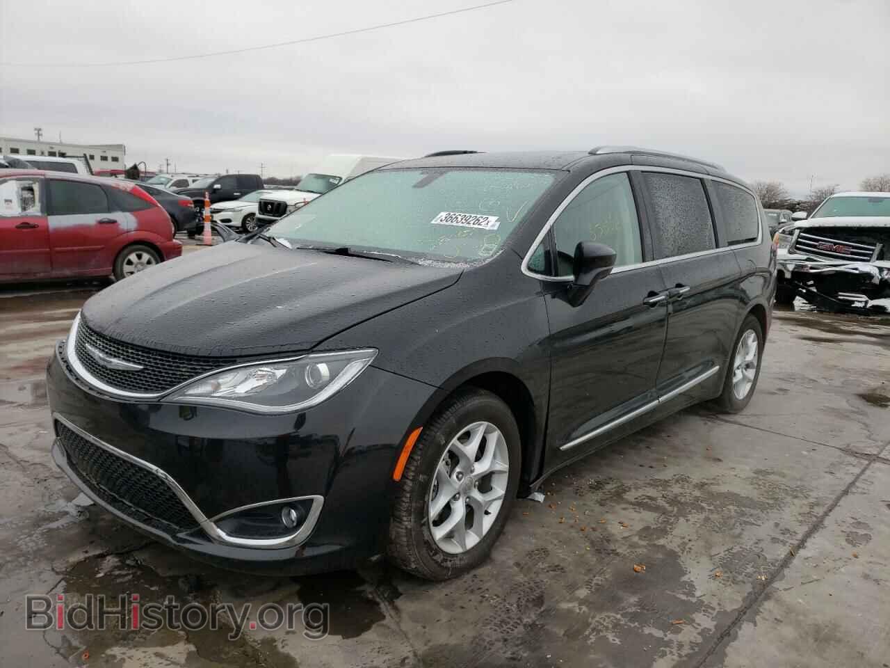 2017 CHRYSLER PACIFICA - VIN: 2C4RC1EGXHR644486 - Photo 2