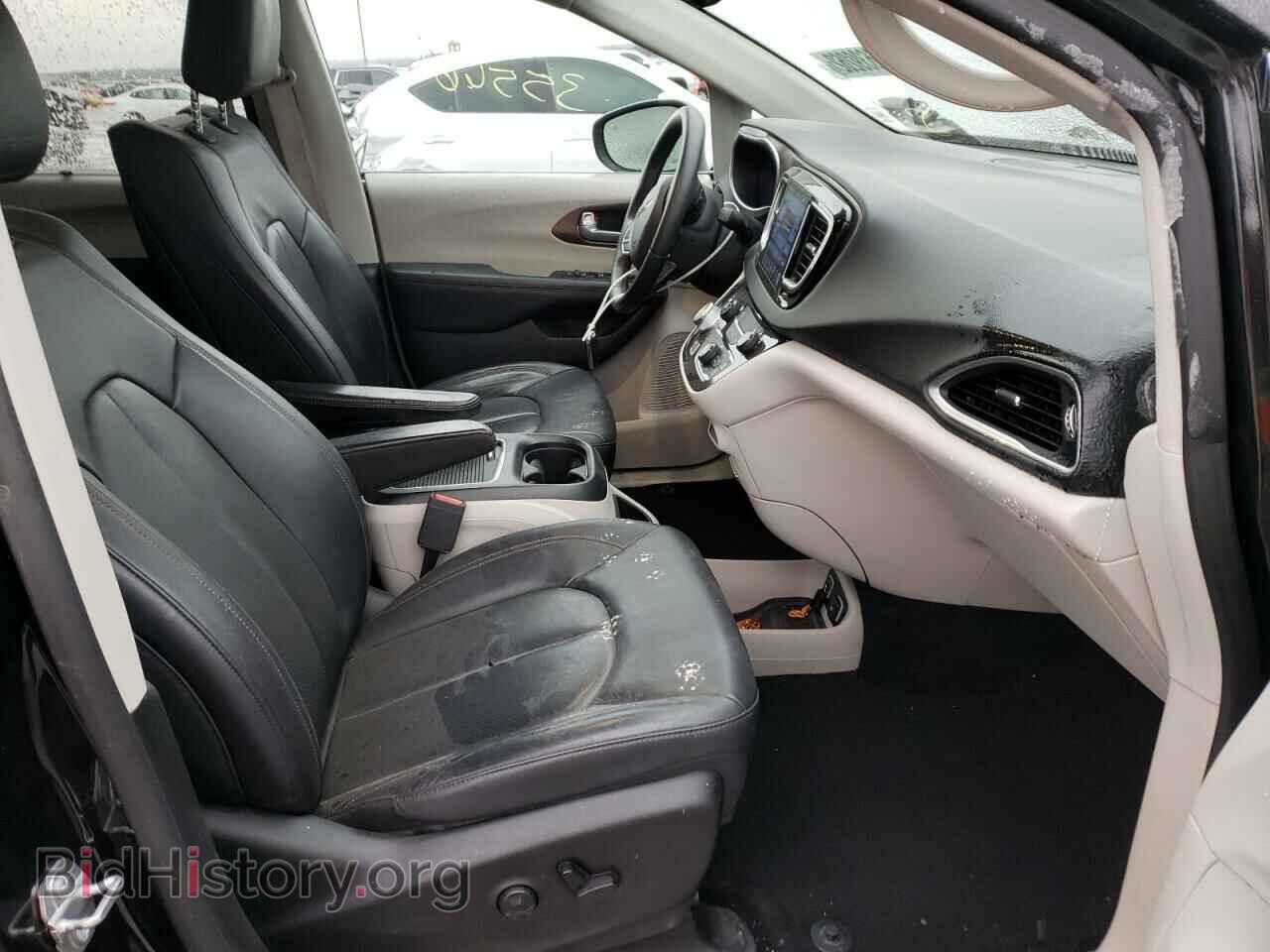 2017 CHRYSLER PACIFICA - VIN: 2C4RC1EGXHR644486 - Photo 5
