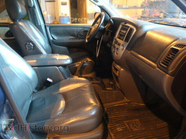 2004 MAZDA TRIBUTE - VIN: 4F2CZ06164KM01906 - Фото 5