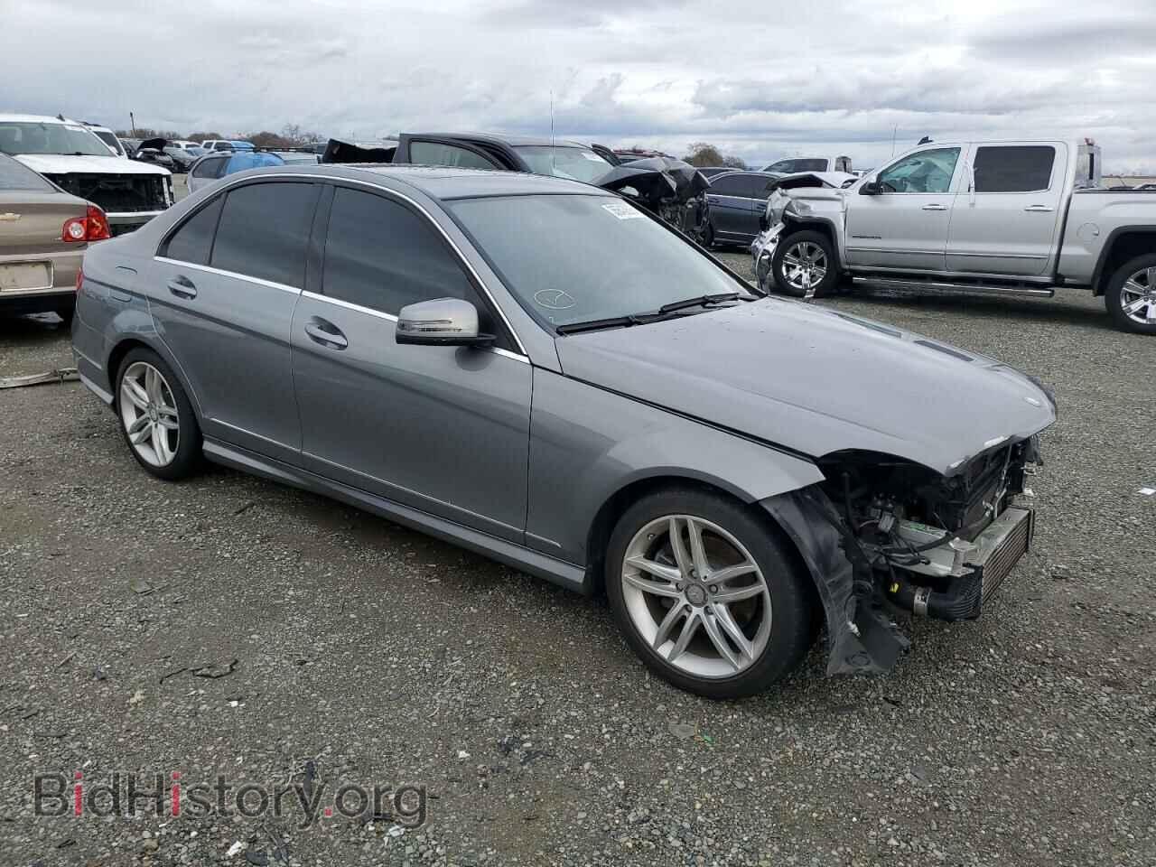 2013 MERCEDES-BENZ C-CLASS - VIN: WDDGF4HB8DF975025 - Фото 4