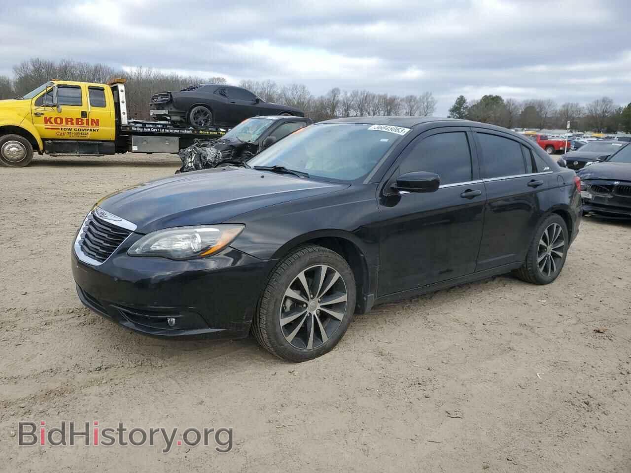 Photo 1C3BC8FG2BN613833 - CHRYSLER 200 2011