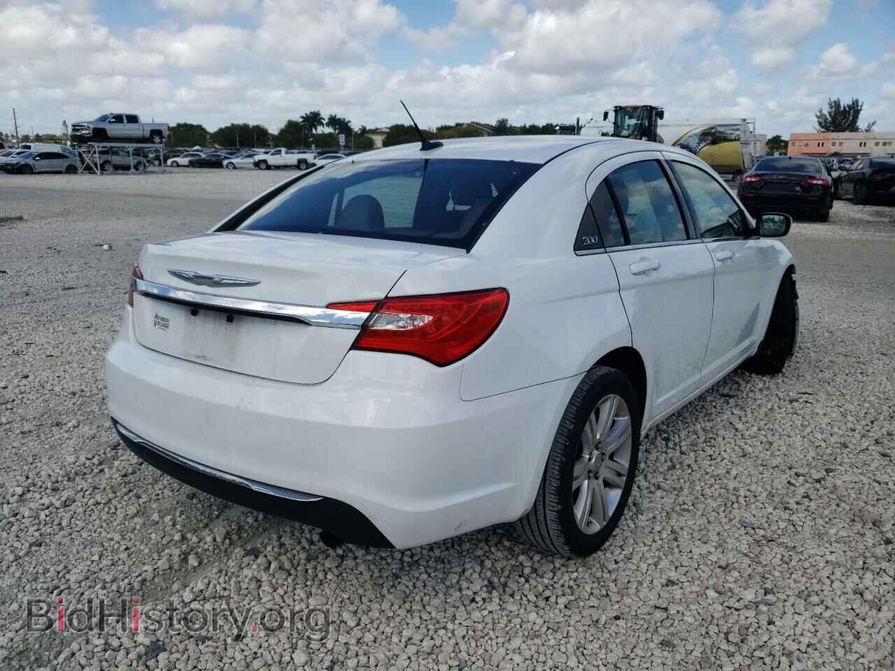 2013 CHRYSLER 200 - VIN: 1C3CCBBB0DN763812 - Фото 4