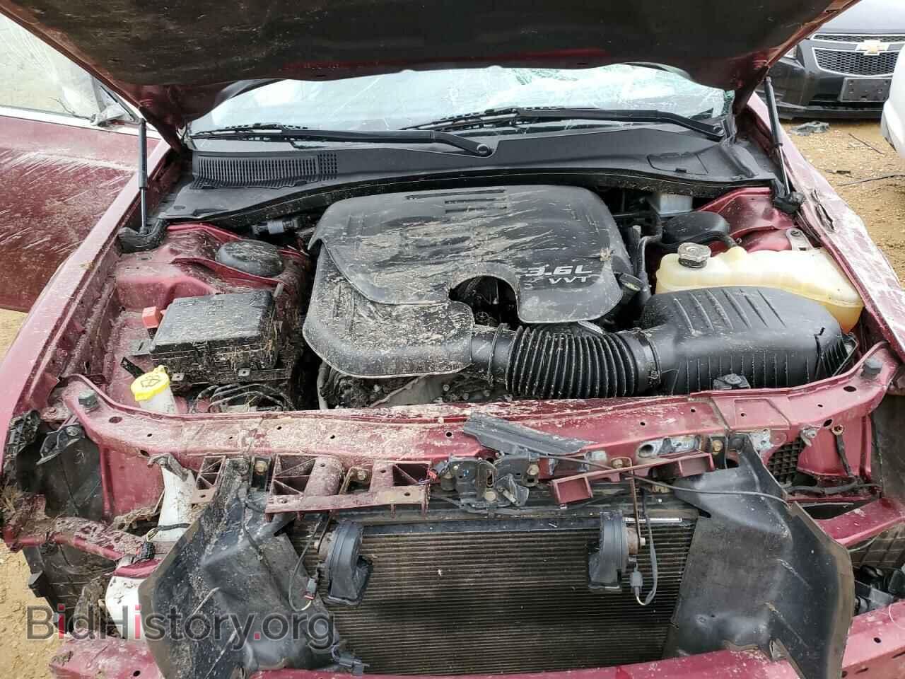 2018 CHRYSLER 300 - VIN: 2C3CCAKG4JH268412 - Фото 11