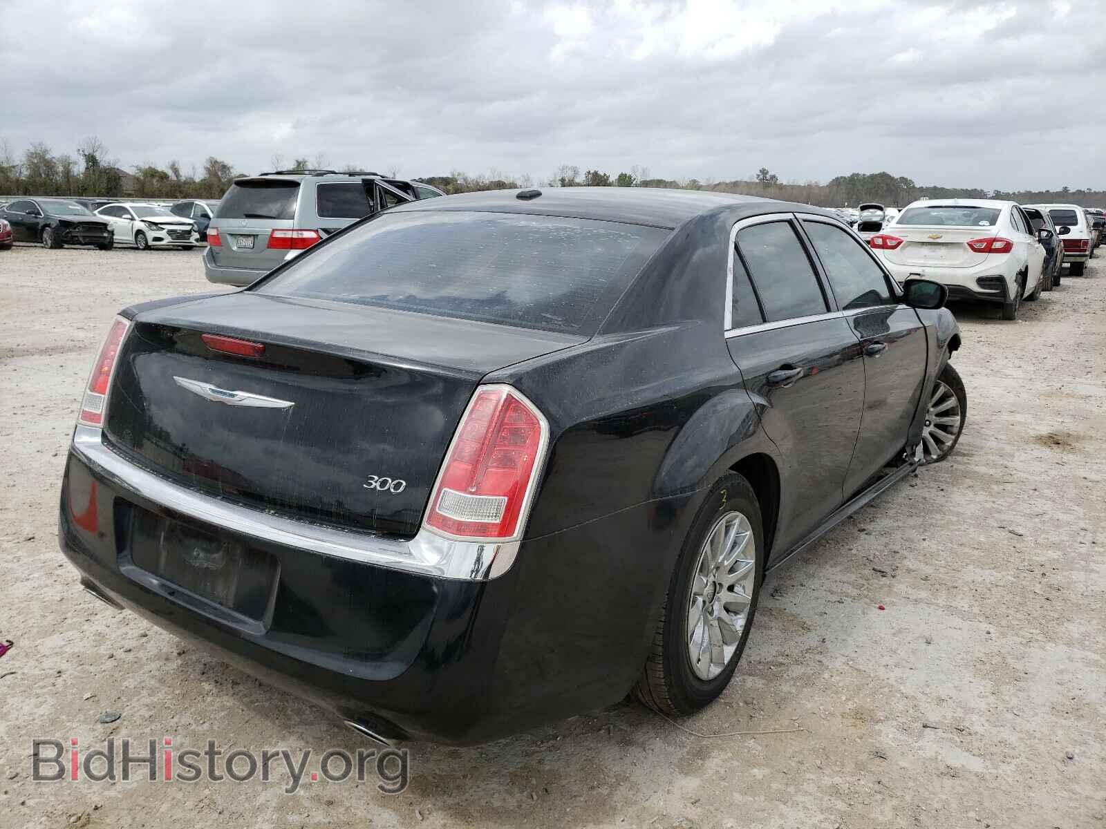 2014 CHRYSLER 300 - VIN: 2C3CCAAG2EH136272 - Фото 4