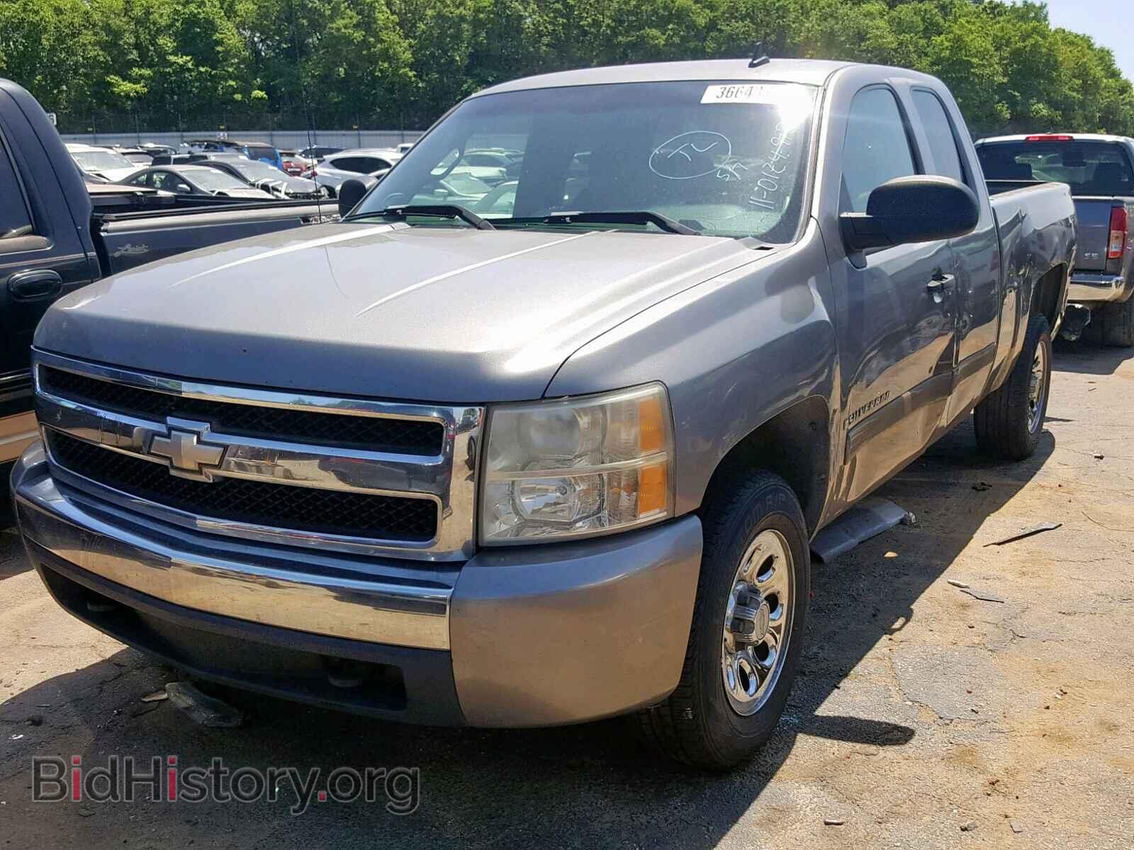 2007 CHEVROLET SILVERADO - VIN: 1GCEC19C17Z520441 - Photo 2