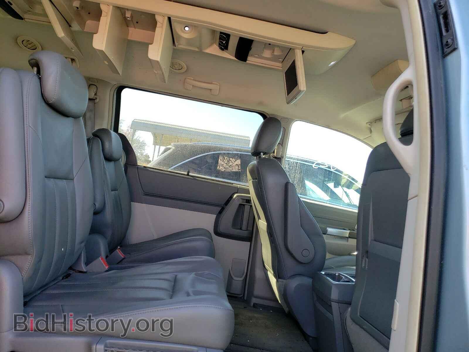 2008 CHRYSLER MINIVAN - VIN: 2A8HR54P58R828956 - Фото 6