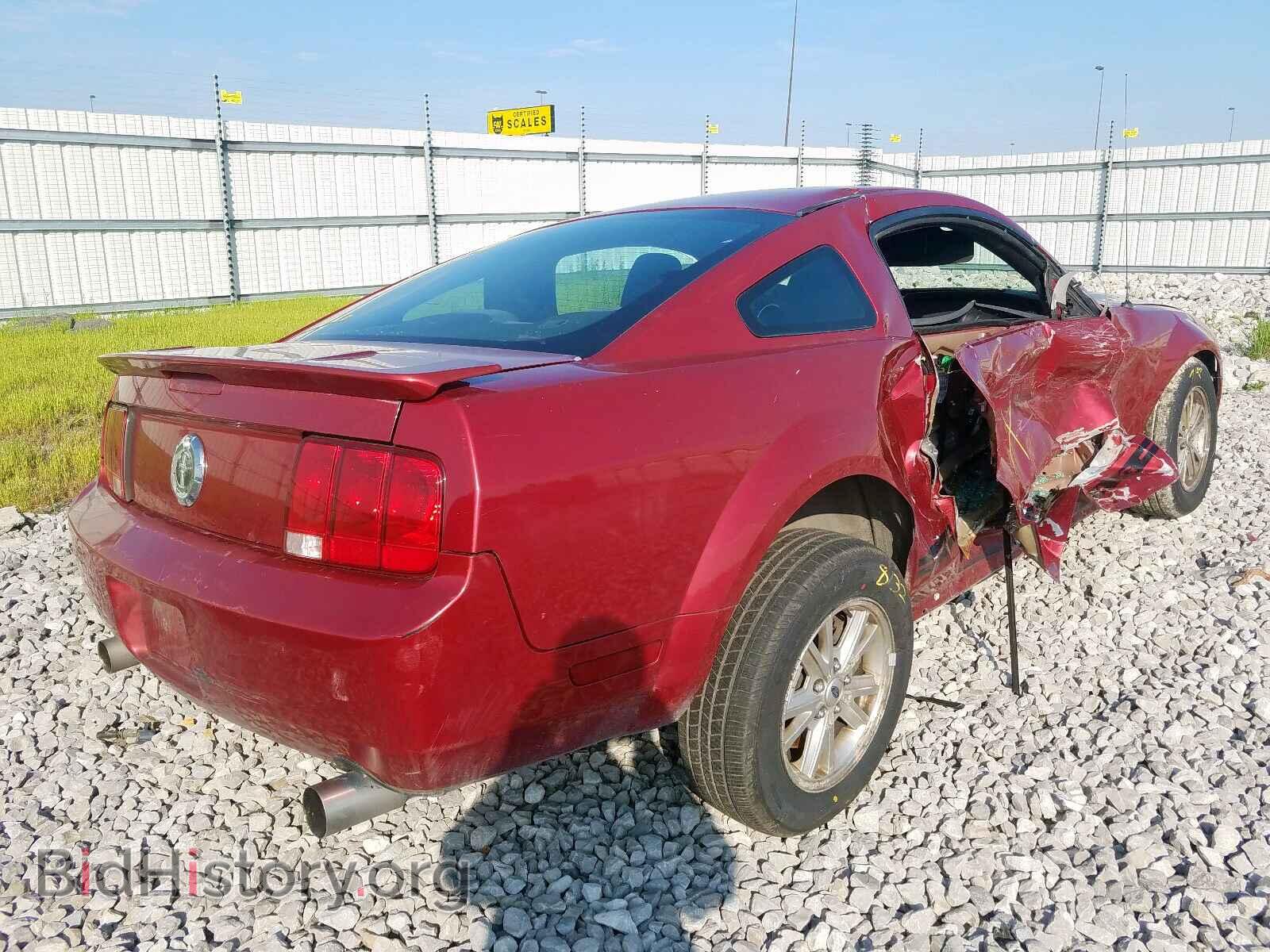 2007 FORD MUSTANG - VIN: 1ZVFT80N775199103 - Фото 4