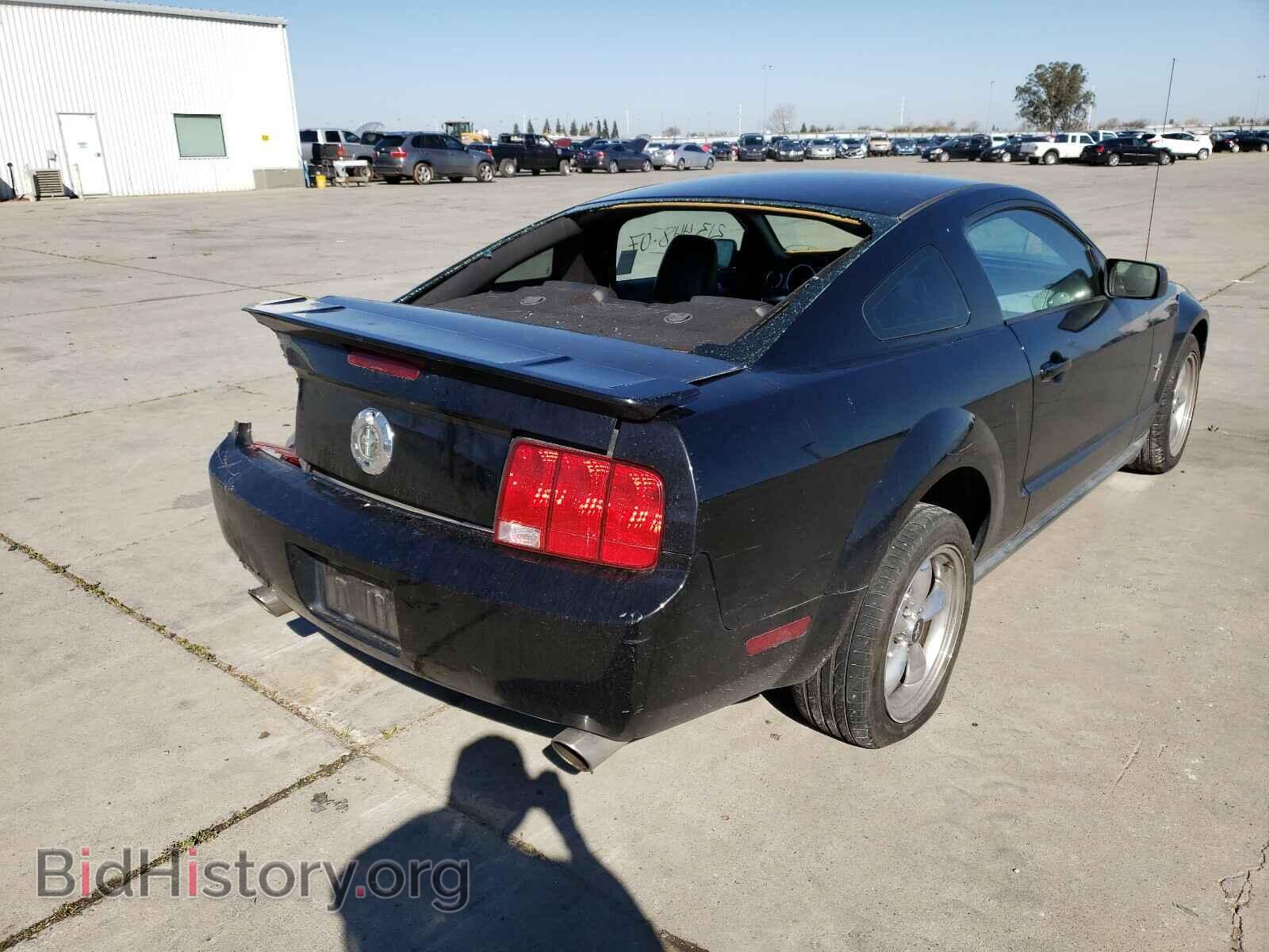 2007 FORD MUSTANG - VIN: 1ZVHT80N975319993 - Фото 4