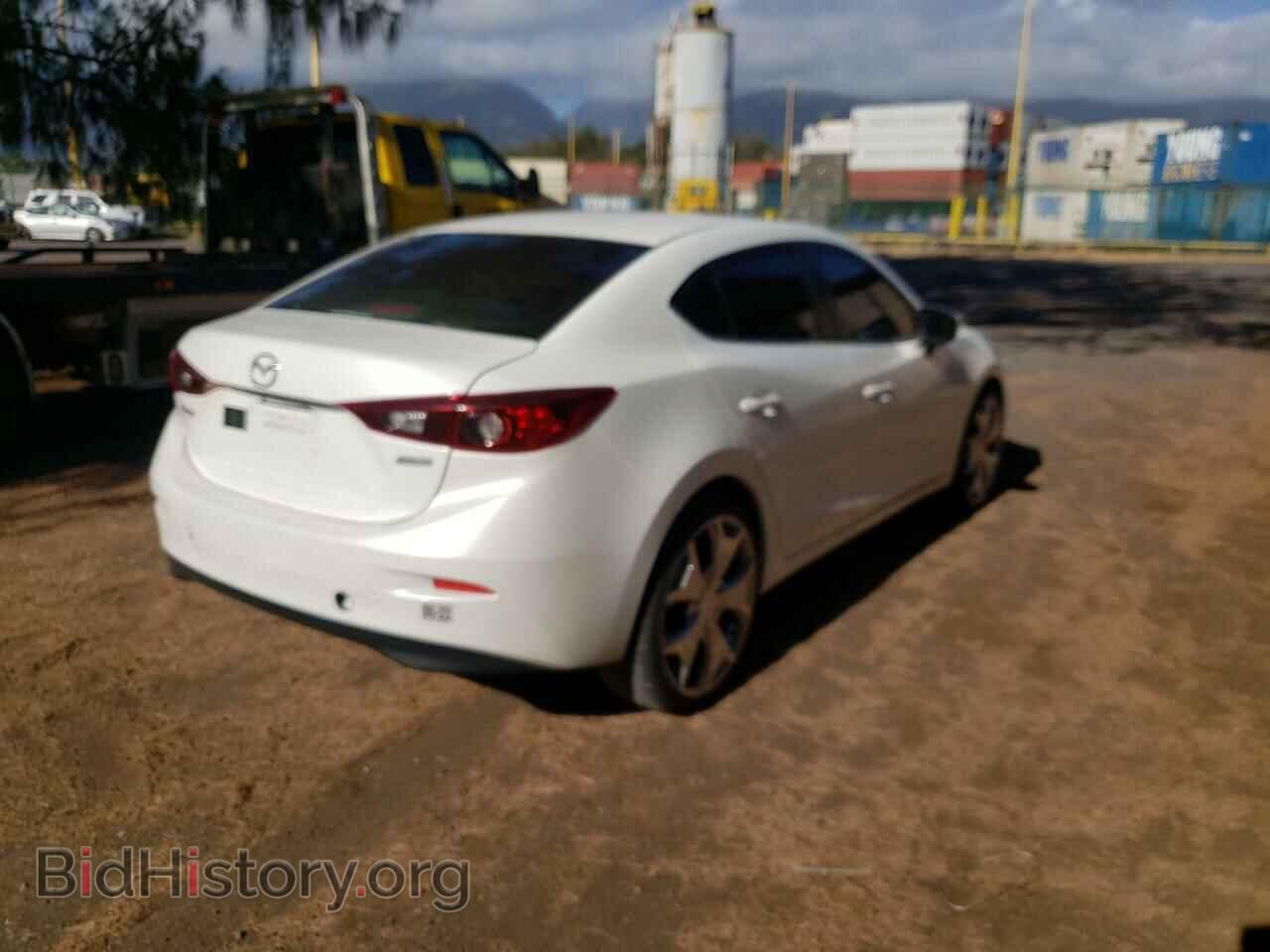 2017 MAZDA 3 - VIN: 3MZBN1V75HM117360 - Фото 4