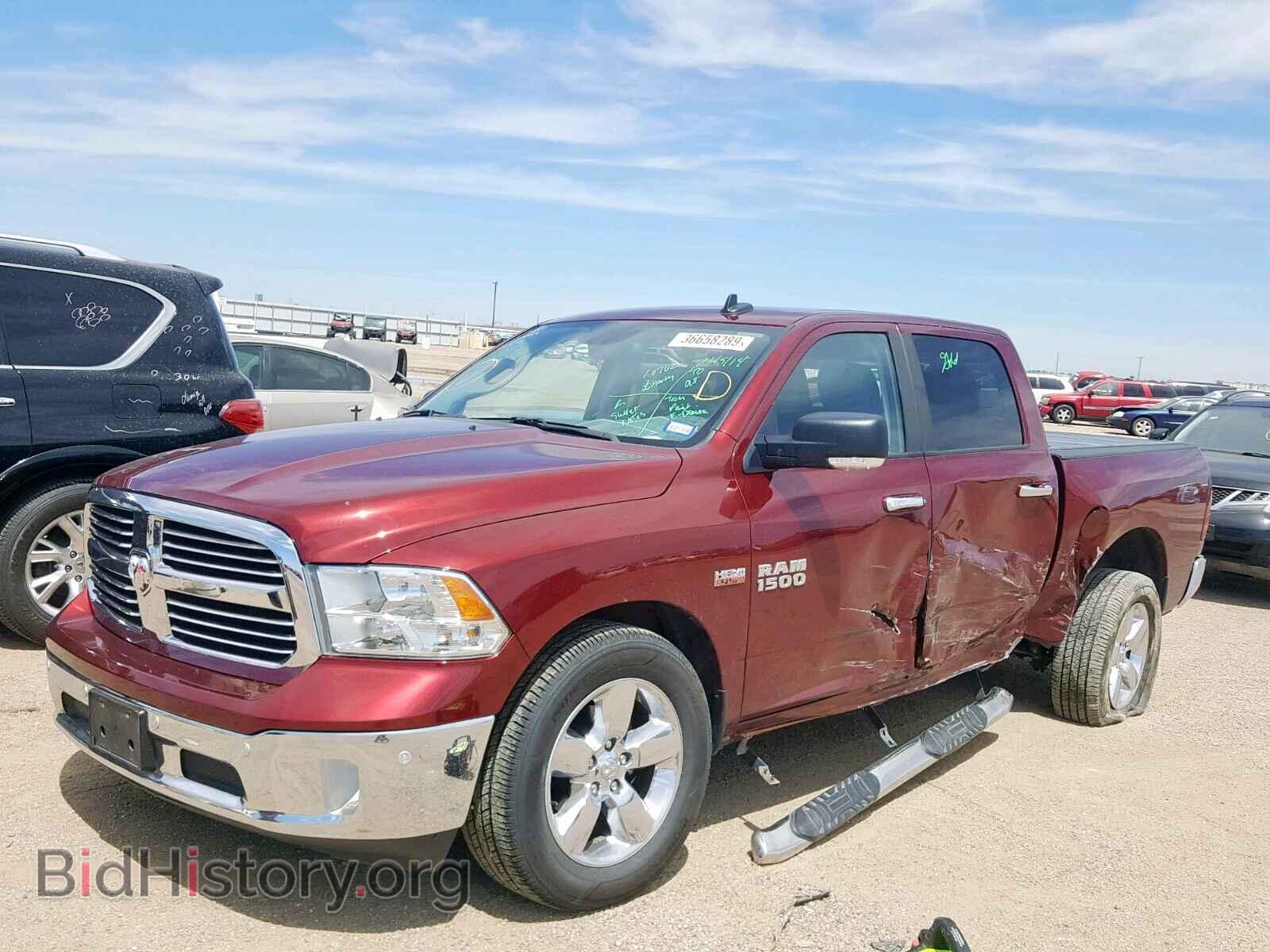 2017 RAM 1500 SLT - VIN: 3C6RR6LT8HG521620 - Фото 2