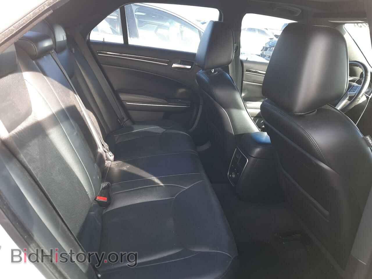 2011 CHRYSLER 300 - VIN: 2C3CA6CT5BH528445 - Фото 10