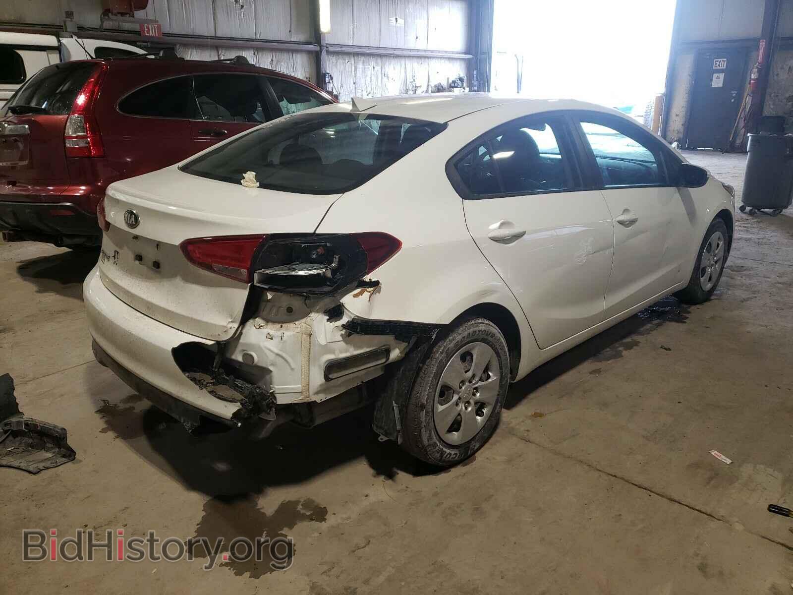 2017 KIA FORTE - VIN: 3KPFK4A78HE115536 - Фото 4