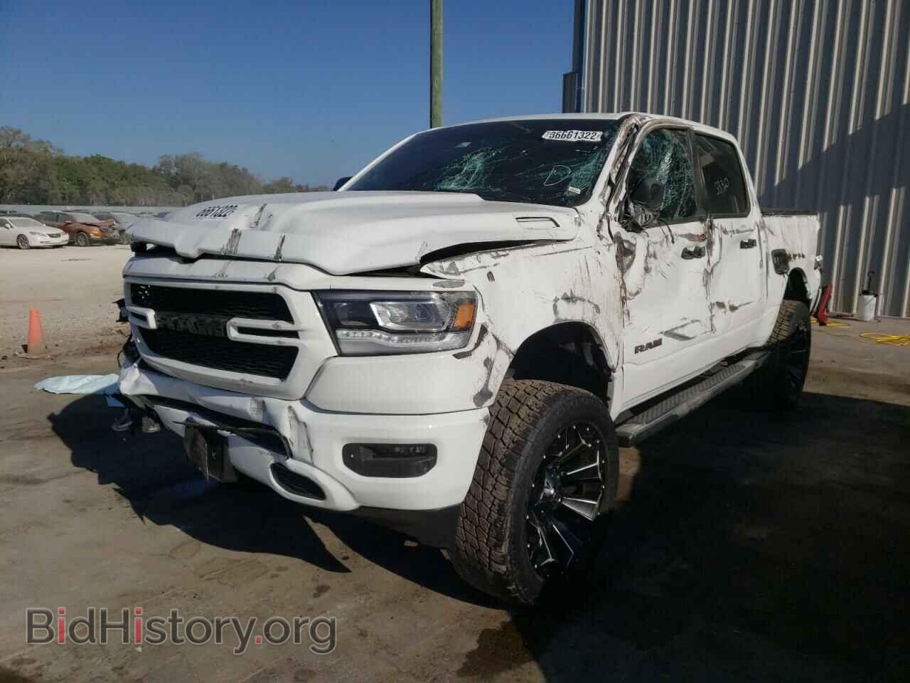2020 RAM 1500 - VIN: 1C6SRFFM9LN288109 - Фото 2