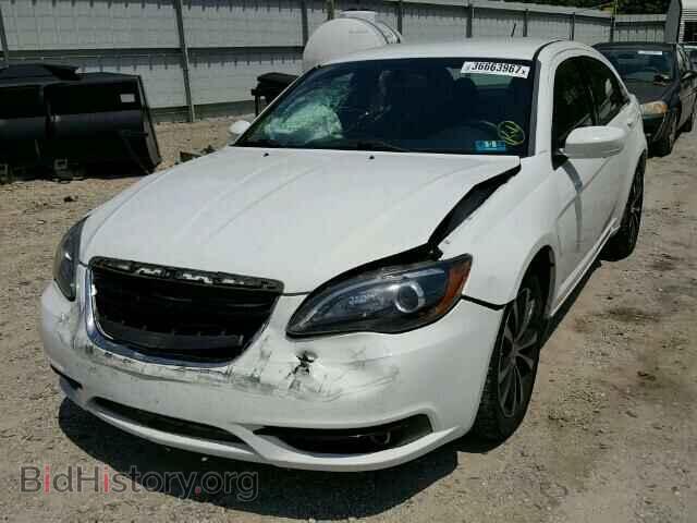 2013 CHRYSLER 200 - VIN: 1C3CCBBB0DN570642 - Фото 2