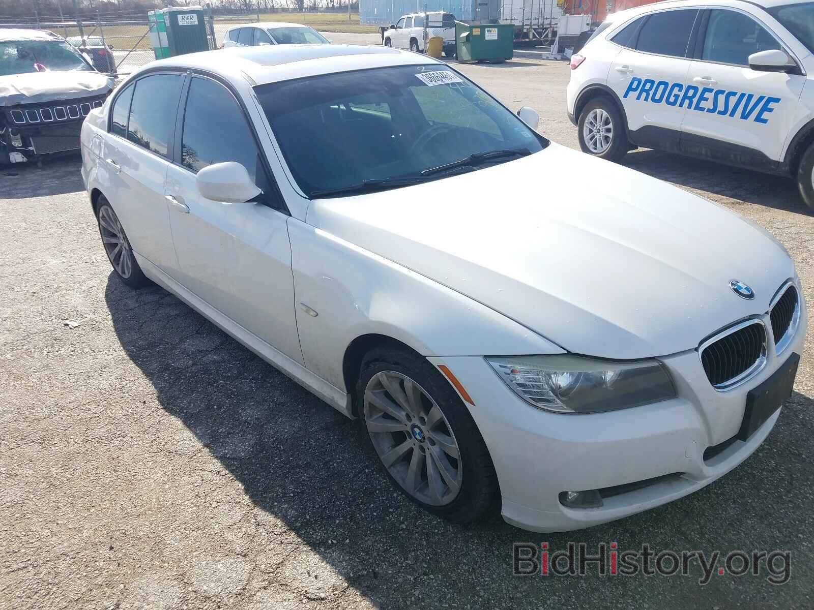 Photo WBAPH5C57AA439488 - BMW 3 SERIES 2010