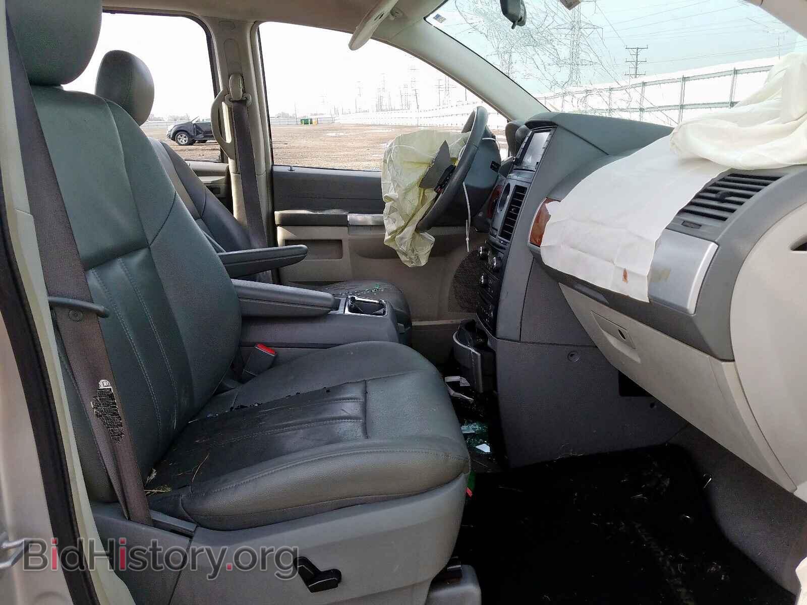 2008 CHRYSLER MINIVAN - VIN: 2A8HR54P98R662618 - Фото 5