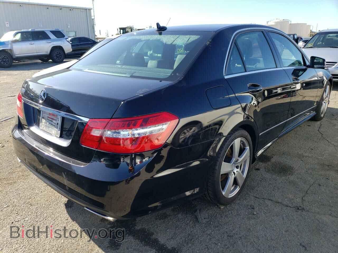 2011 MERCEDES-BENZ E-CLASS - VIN: WDDHF5GB2BA331512 - Фото 3