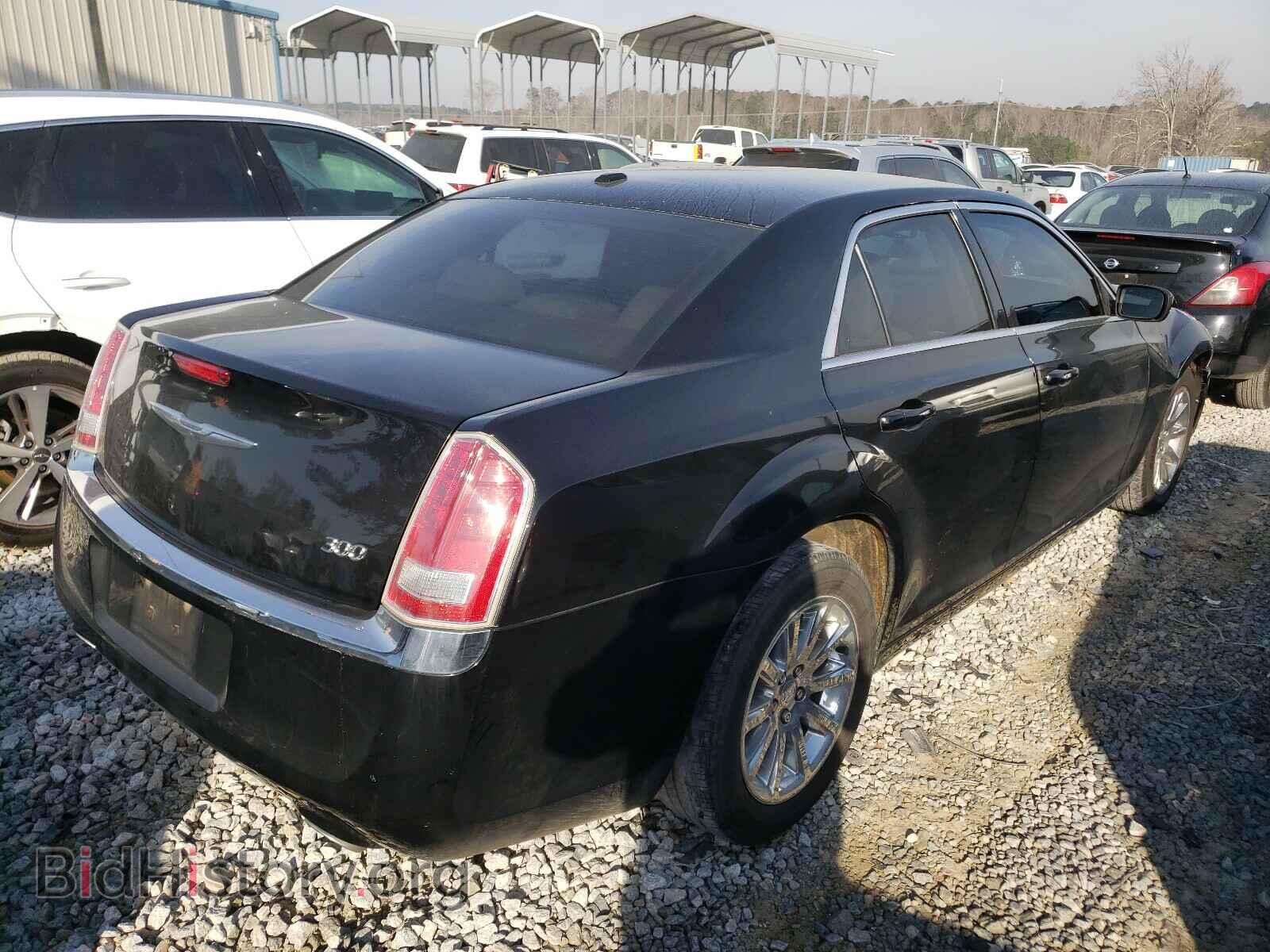 2014 CHRYSLER 300 - VIN: 2C3CCAAG6EH340265 - Фото 4