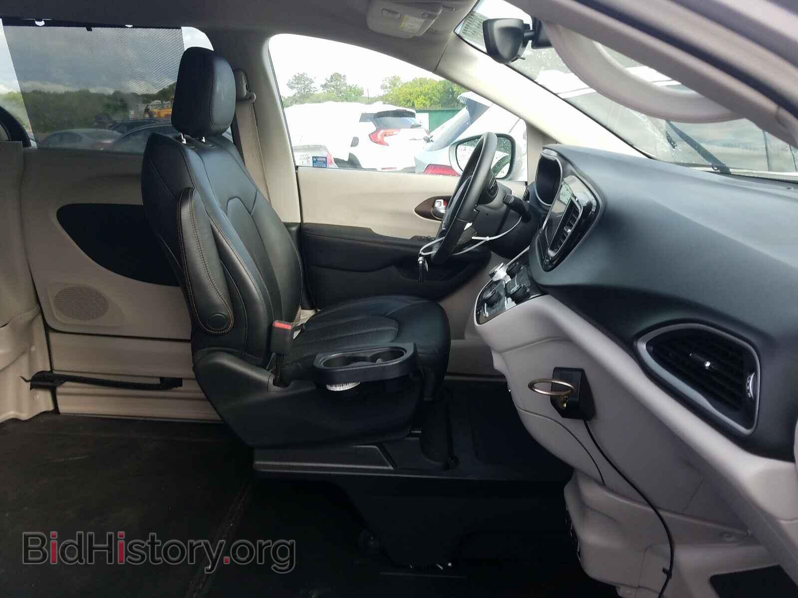 2018 CHRYSLER PACIFICA - VIN: 2C4RC1BG2JR312004 - Фото 5