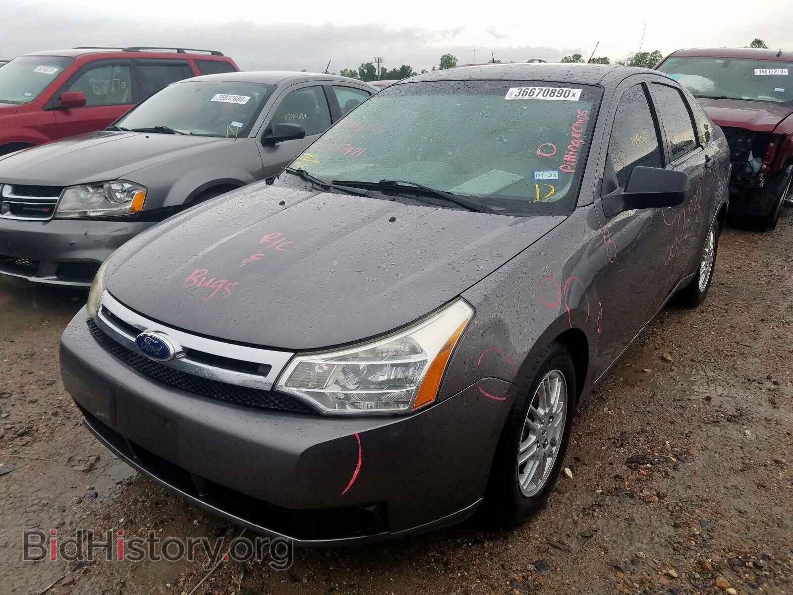 2011 FORD FOCUS - VIN: 1FAHP3FN0BW179178 - Фото 2