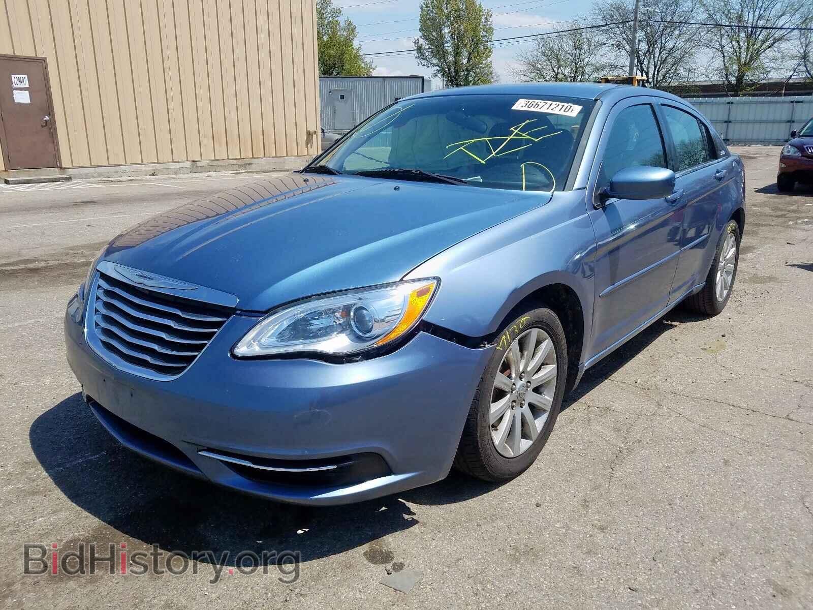 2011 CHRYSLER 200 - VIN: 1C3BC1FG9BN577372 - Фото 2