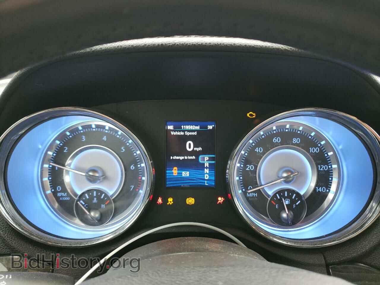 2014 CHRYSLER 300 - VIN: 2C3CCAAG4EH343133 - Фото 9