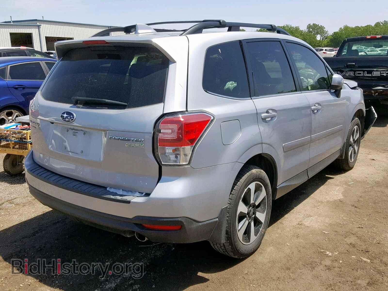 2017 SUBARU FORESTER - VIN: JF2SJAJC3HH565555 - Photo 4