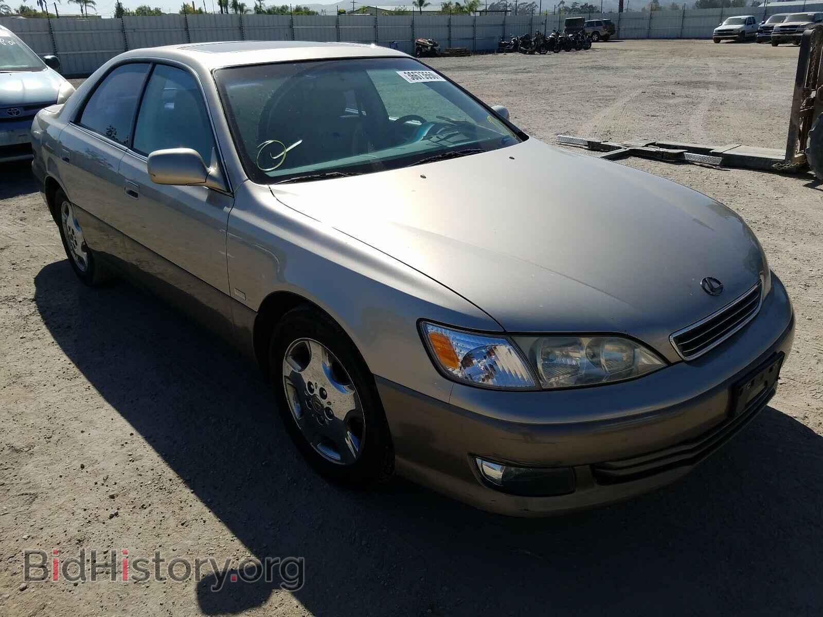 Фотография JT8BF28G3Y0271987 - LEXUS ES300 2000
