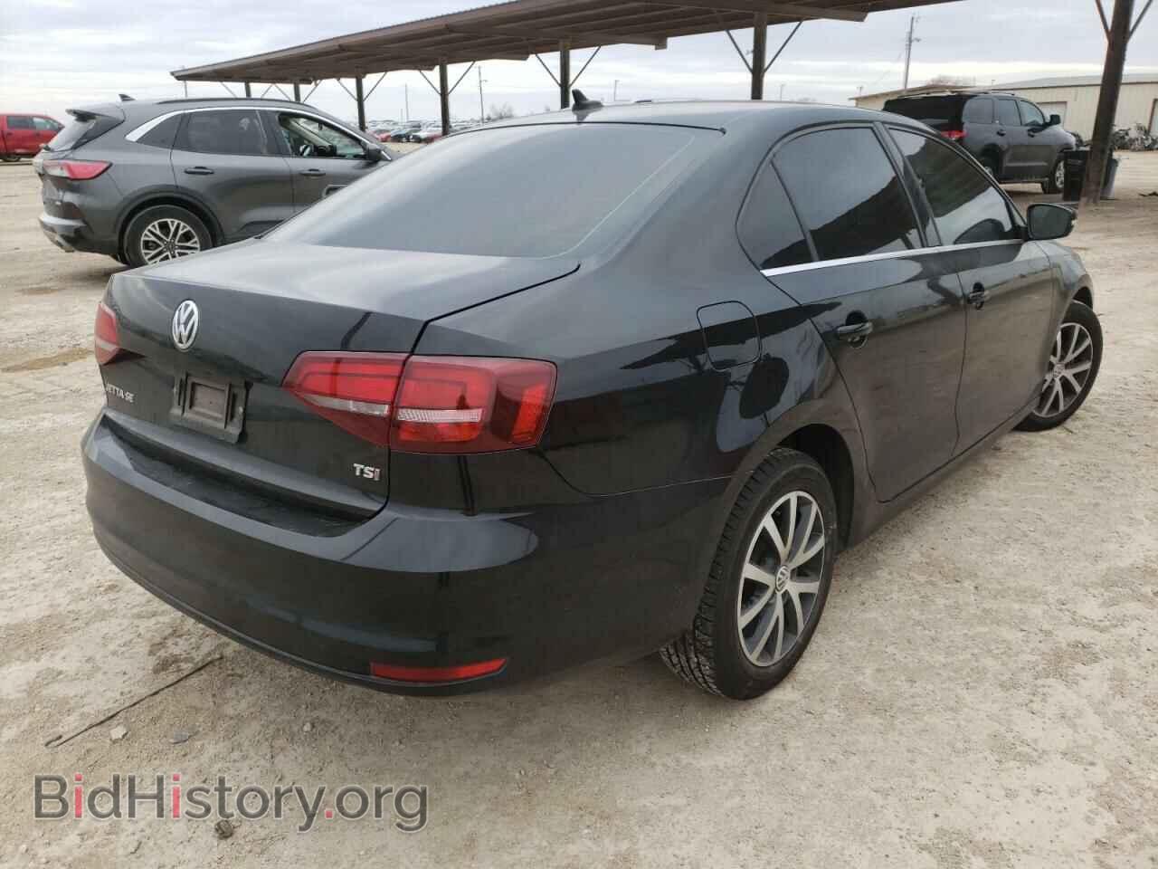 2017 VOLKSWAGEN JETTA - VIN: 3VWDB7AJ5HM348829 - Фото 4