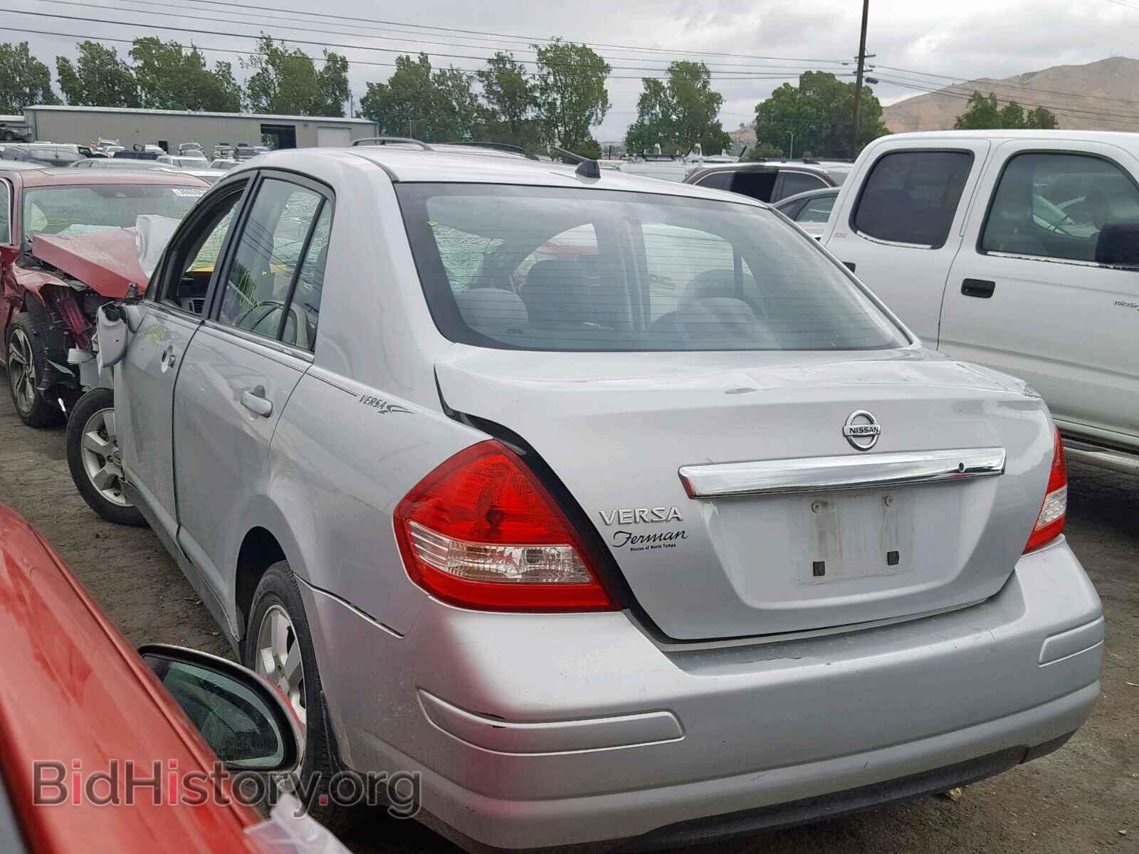 2009 NISSAN VERSA - VIN: 3N1BC11E49L351352 - Фото 3
