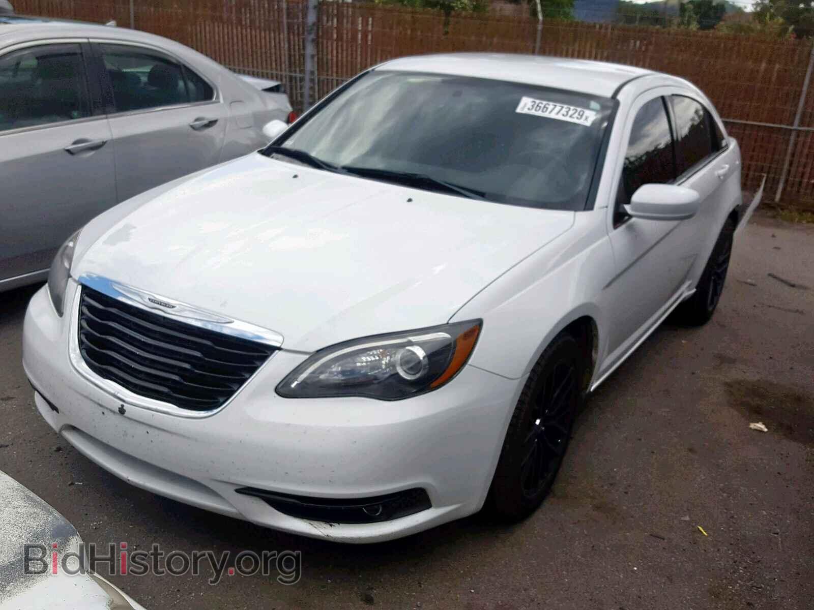 2012 CHRYSLER 200 - VIN: 1C3CCBHG0CN307987 - Фото 2