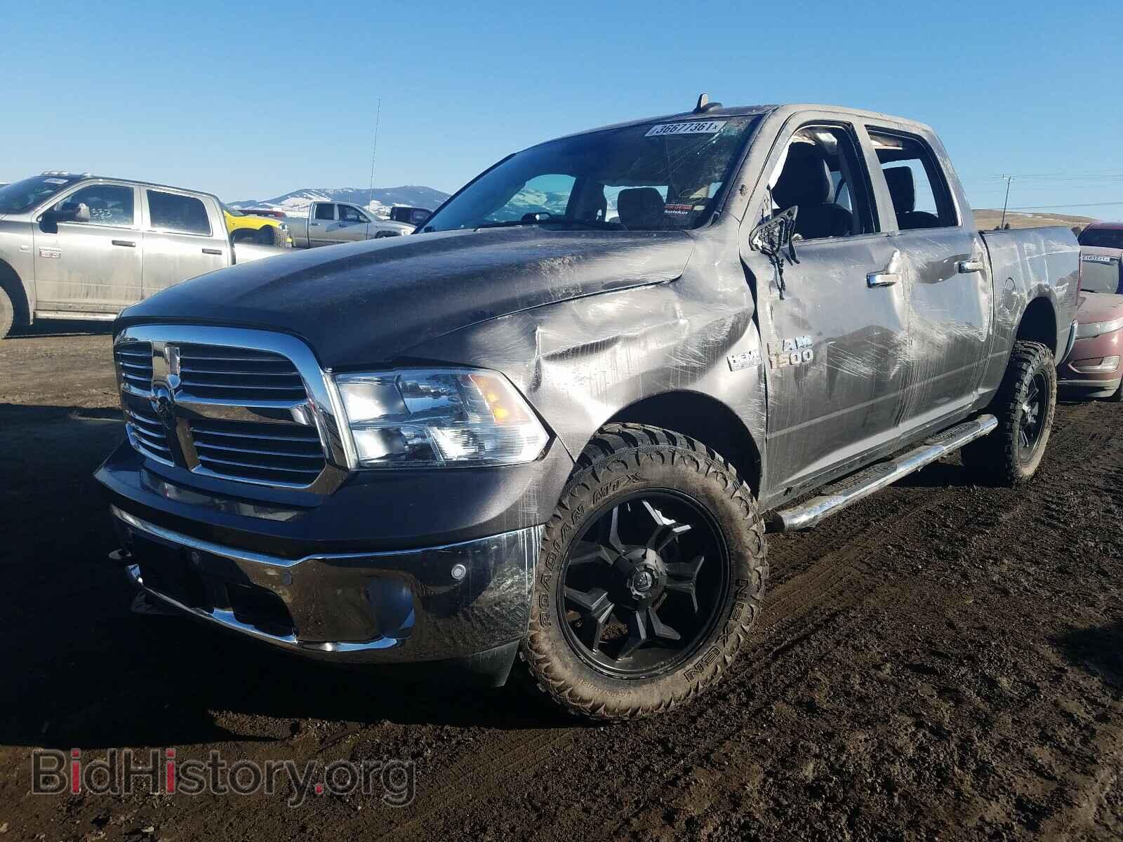 2017 RAM 1500 - VIN: 3C6RR7LT6HG506667 - Photo 2