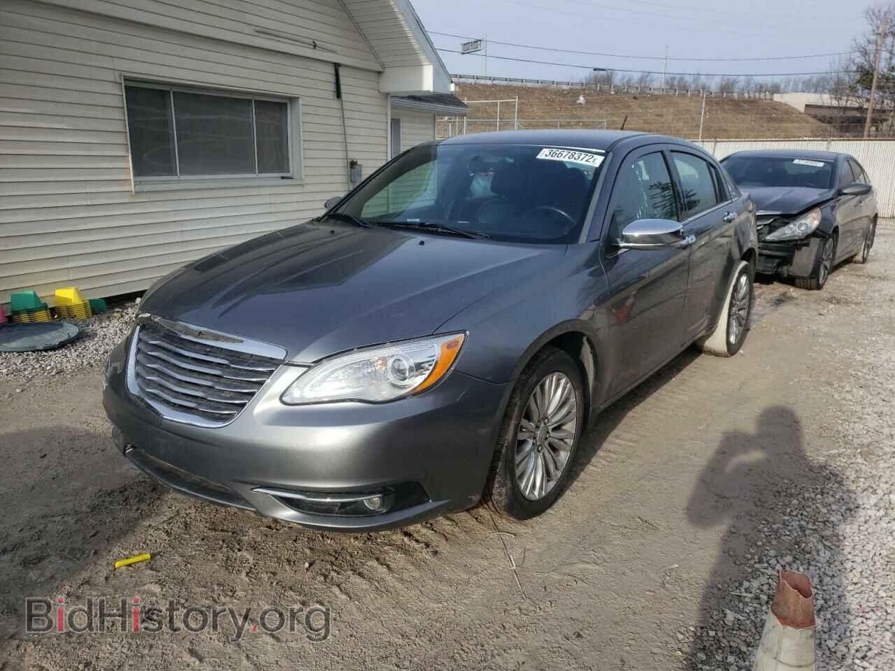 2012 CHRYSLER 200 - VIN: 1C3CCBCB3CN302701 - Photo 2