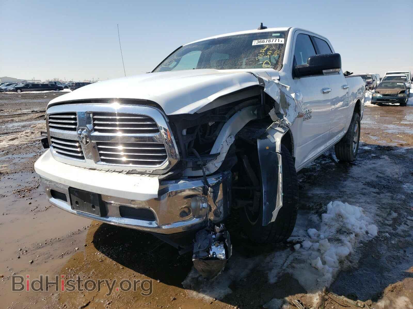 2015 RAM 1500 - VIN: 3C6RR7LT8FG647608 - Фото 2