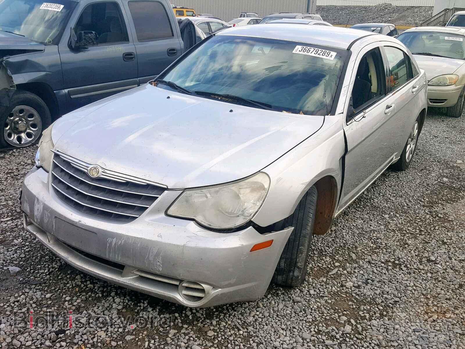 2010 CHRYSLER SEBRING - VIN: 1C3CC4FB8AN134820 - Фото 2