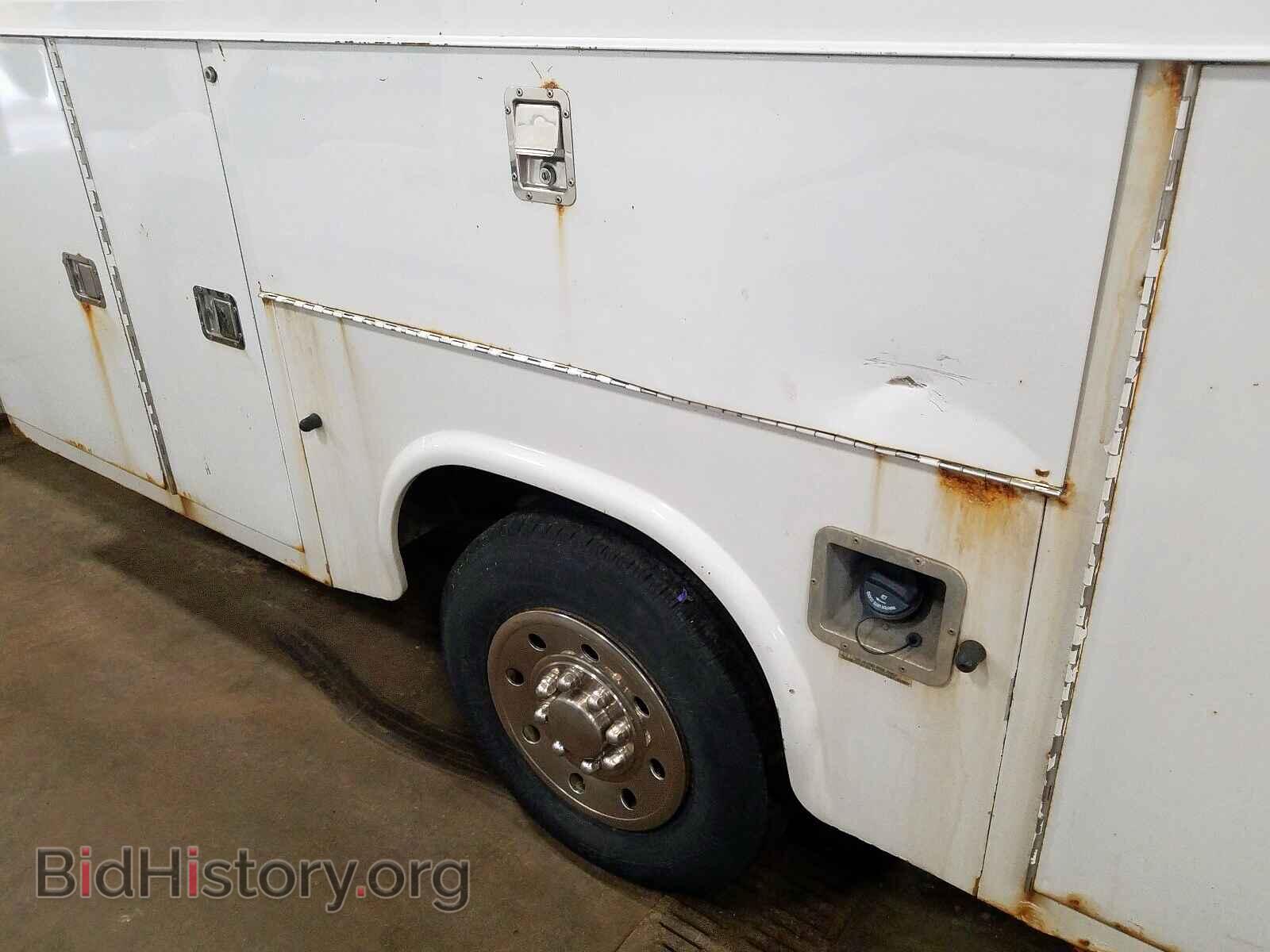 2006 FORD ECONOLINE - VIN: 1FDSE35L26DB20913 - Photo 9