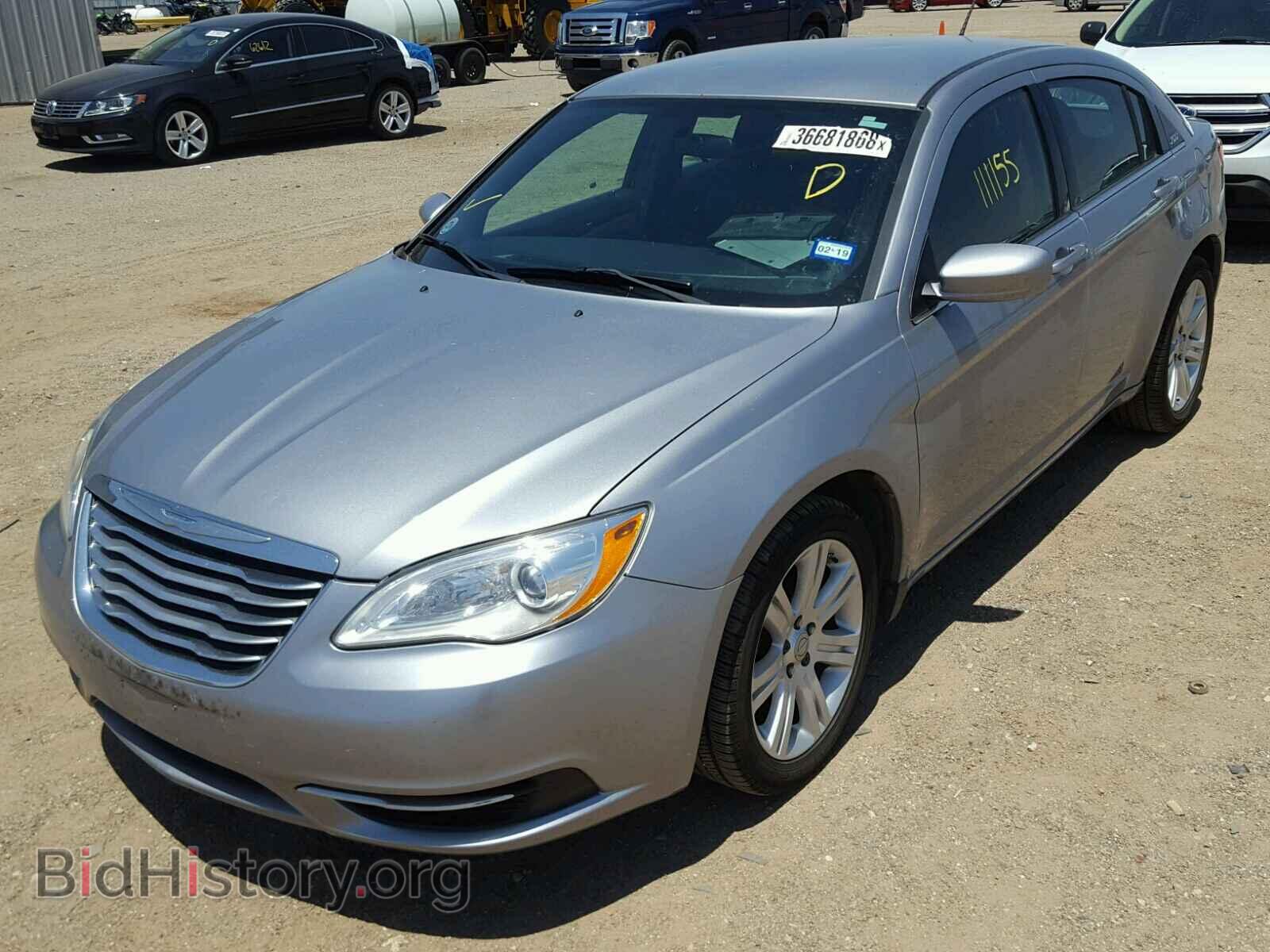 2013 CHRYSLER 200 - VIN: 1C3CCBAB7DN671680 - Photo 2