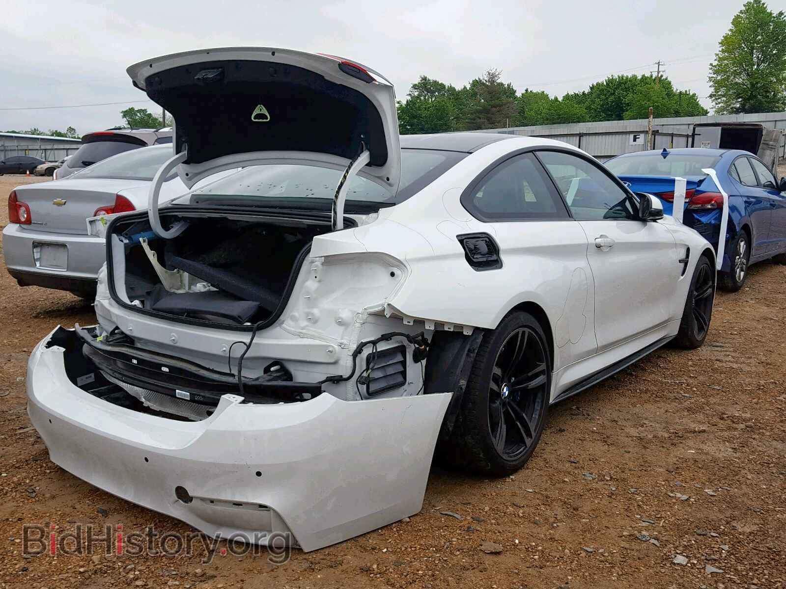 2016 BMW M4 - VIN: WBS3R9C55GK337169 - Фото 4