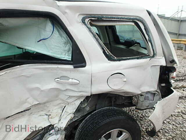 2010 MAZDA TRIBUTE - VIN: 4F2CY0C74AKM07601 - Фото 10