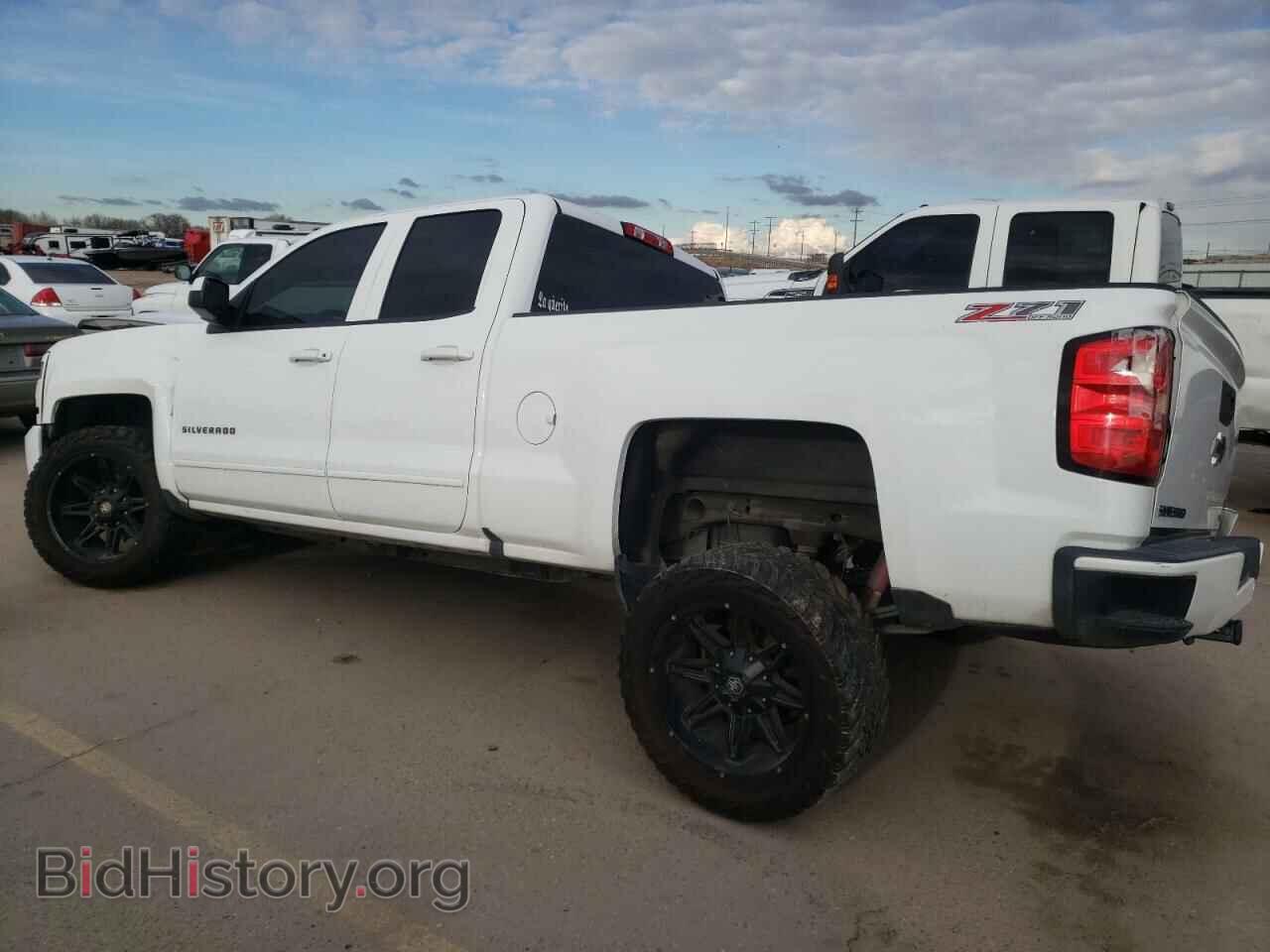 2017 CHEVROLET SILVERADO - VIN: 1GCVKREC2HZ316529 - Фото 2