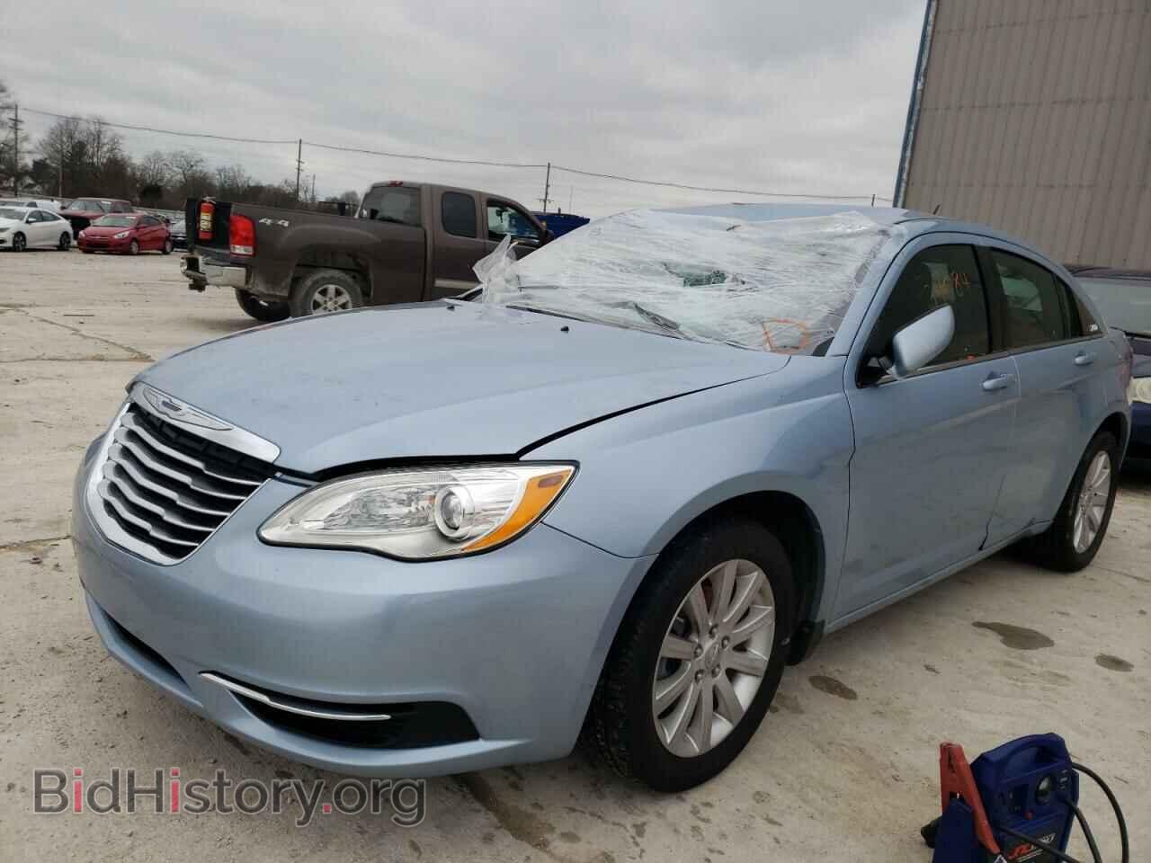2013 CHRYSLER 200 - VIN: 1C3CCBBB9DN595071 - Фото 2