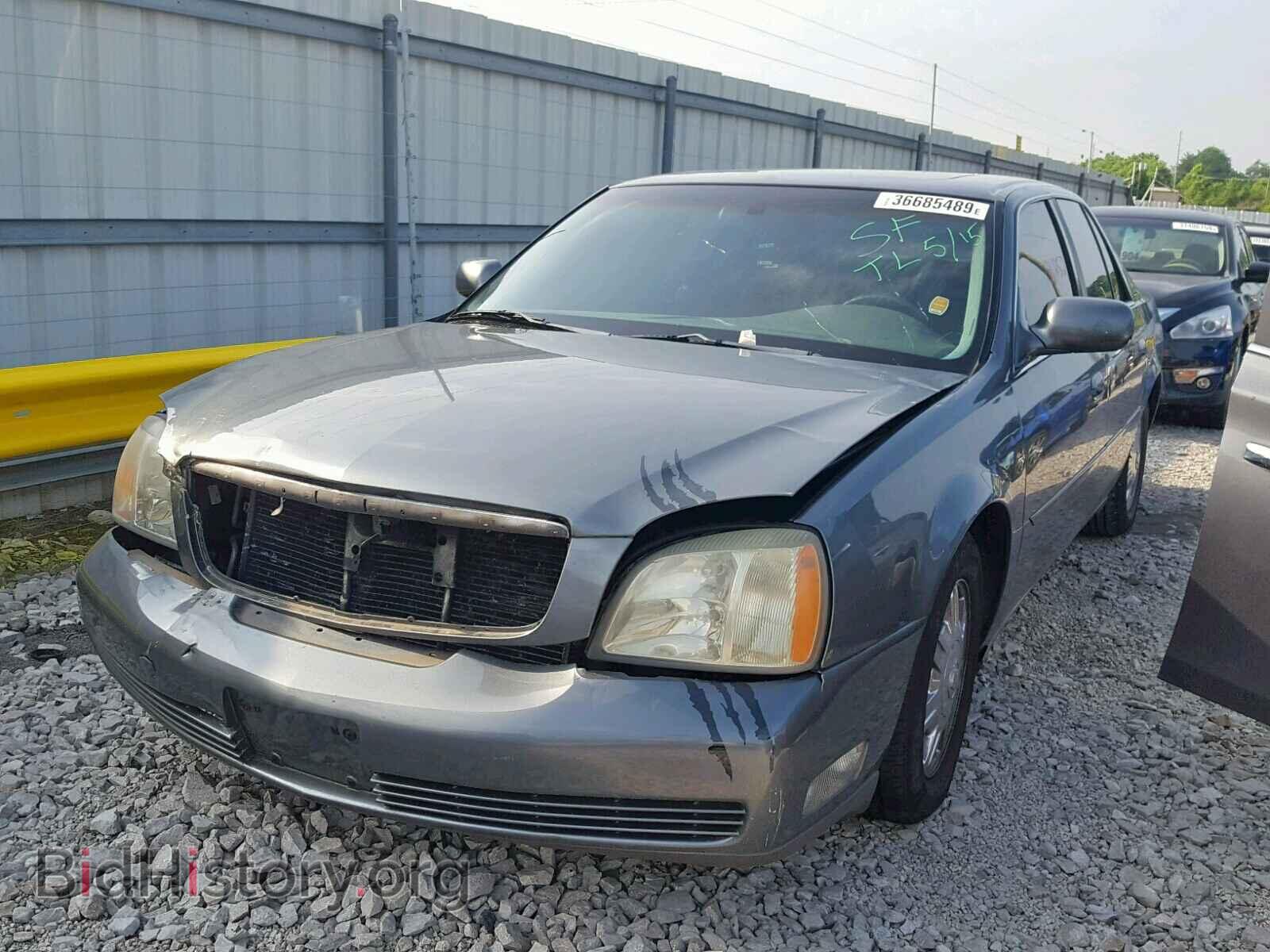 2004 CADILLAC DEVILLE - VIN: 1G6KD54Y04U225983 - Photo 2