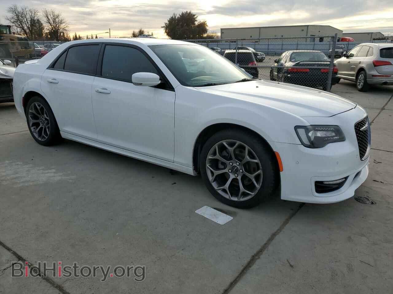 2017 CHRYSLER 300 - VIN: 2C3CCABT7HH548400 - Фото 4