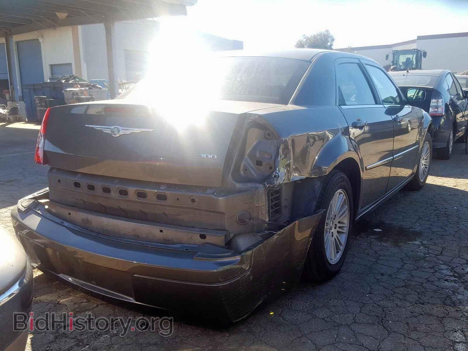 2009 CHRYSLER 300 - VIN: 2C3KA43D09H541817 - Фото 4