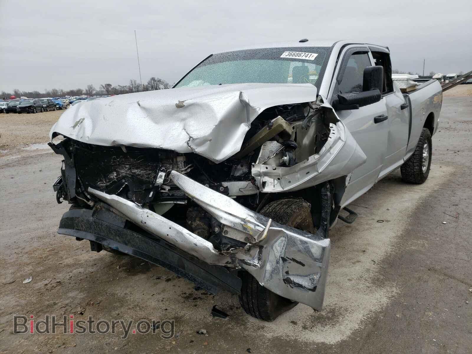 2018 RAM 2500 - VIN: 3C6UR5CL2JG351619 - Фото 2