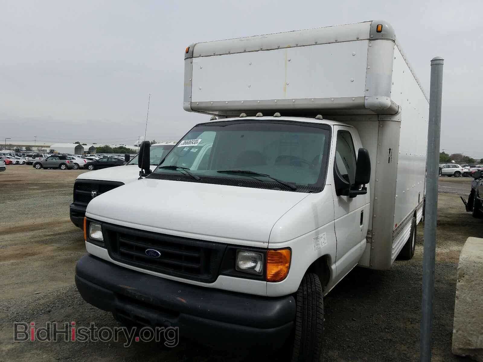 2007 FORD ECONOLINE - VIN: 1FDXE45S27DA23814 - Фото 2