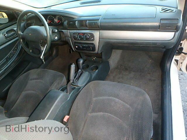2004 CHRYSLER SEBRING - VIN: 1C3EL56R94N304196 - Фото 9
